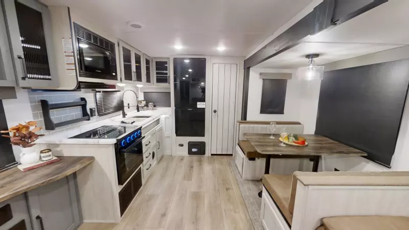 30RKQS Floorplan Main Room